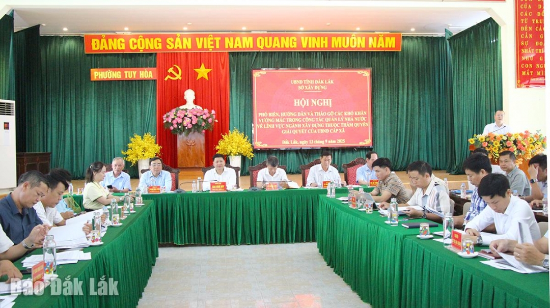 Sở Xây dựng tổ chức Hội nghị phổ biến quy định mới trong lĩnh vực xây dựng cho chính quyền cấp xã